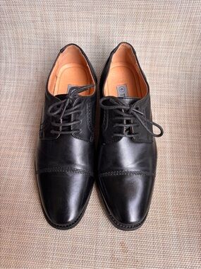 Tip Top Kids Black Cap-Toe Lace-Up Dress Shoes